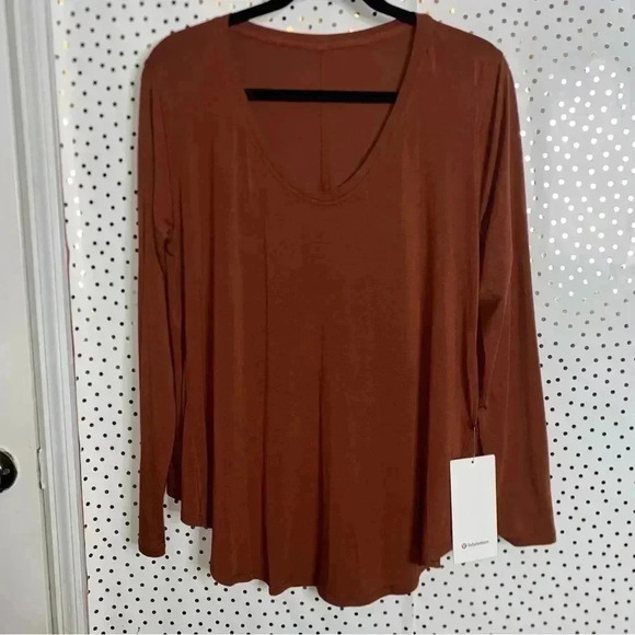 Lululemon Up for Down Time Long Sleeve NWT - Picture 1 of 7